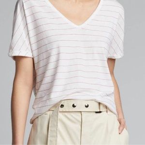 Frank & Eileen Tee Lab - Great tee!